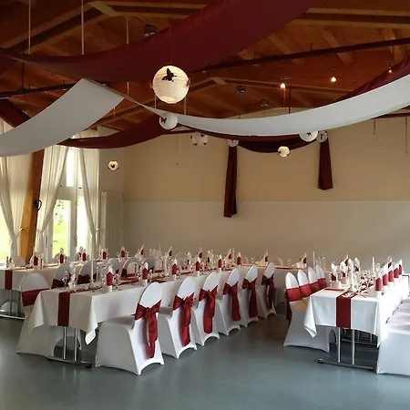 Hotel Haus Am Ahorn 3*