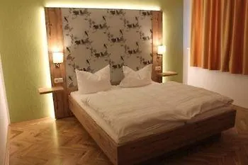 Hotel Hotel Haus Am Ahorn 3*